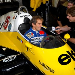 Alain Prost diventa il nuovo ambasciatore Renault.
