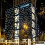 Inaugurazione tra reale e virtuale per il nuovo store Burberry a Chicago