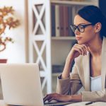 Esplode tra i giovani smart worker il trend dell'abbigliamento 